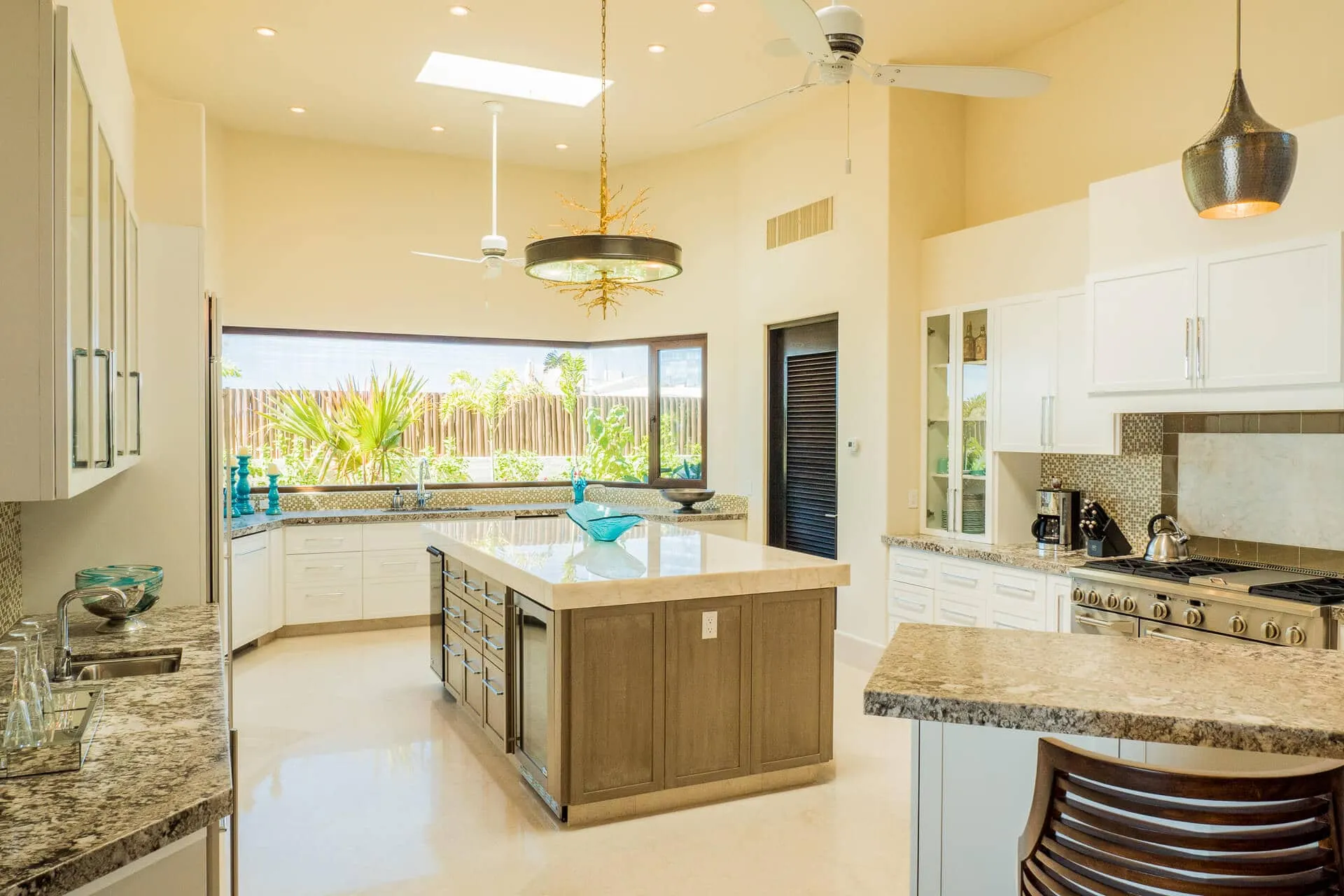 Beach Estate - kitchen
