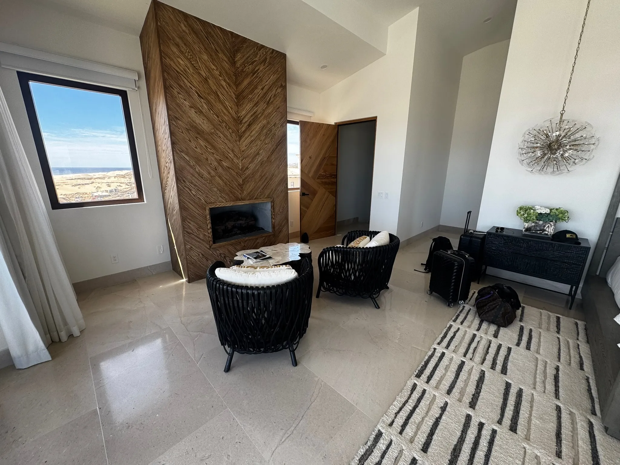 Beach Estate - be47 ocean view master2